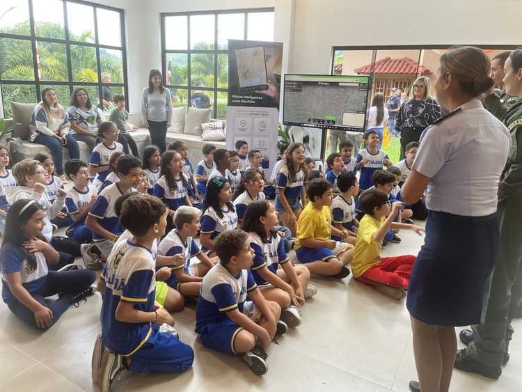 2 edicao hangar 2EIA 16