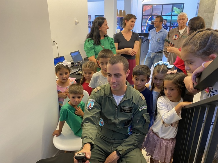 2 edicao hangar 2EIA 17