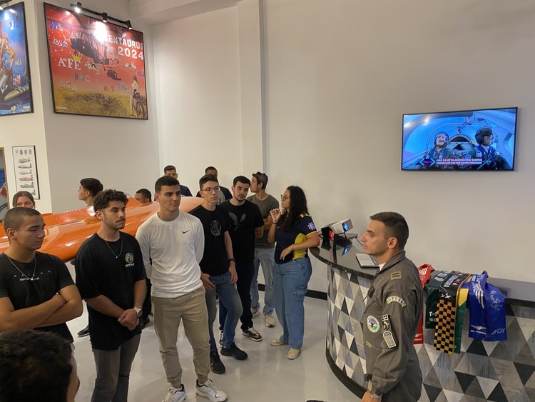 2 edicao hangar 2EIA 18