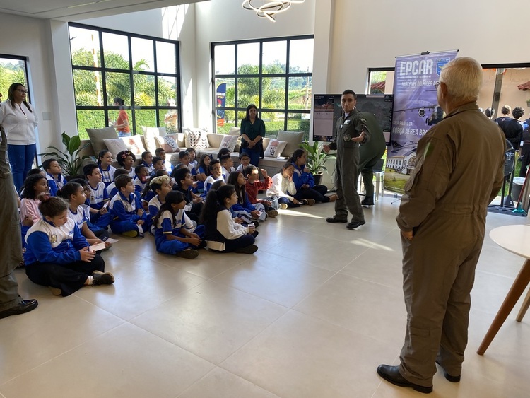 2 edicao hangar 2EIA 35