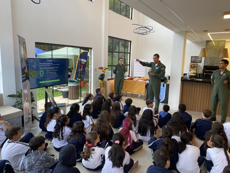 2 edicao hangar 2EIA 52