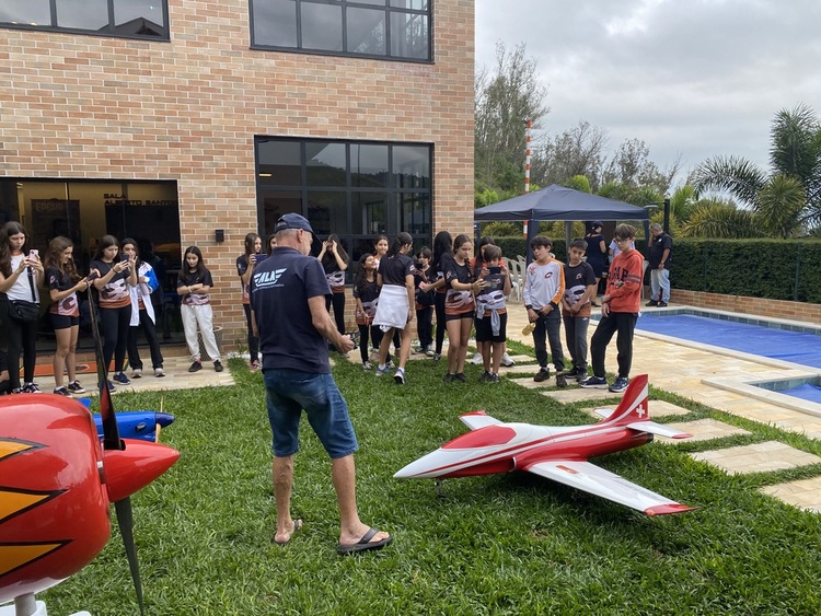 2 edicao hangar 2EIA 61